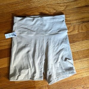 Aritzia biker shorts